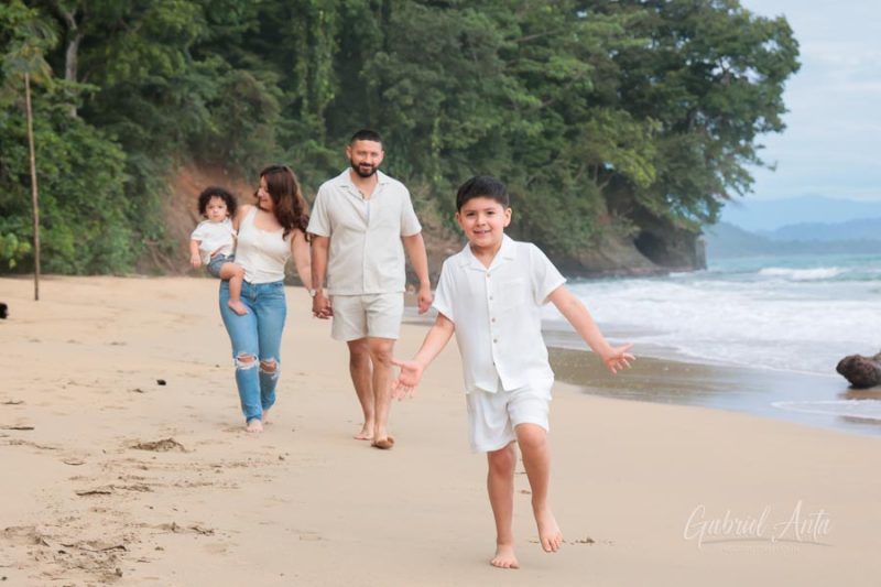 Family Photographer Puerto Viejo Beach
