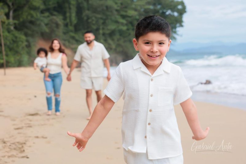 Family Photographer Puerto Viejo Beach