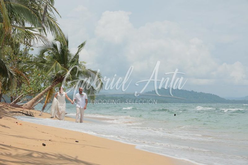 Elopement in Costa Rica - Punta Uva Beach, Puerto Viejo de Talamanca