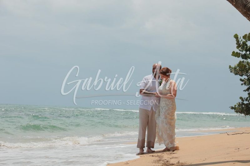 Elopement in Costa Rica - Punta Uva Beach, Puerto Viejo de Talamanca