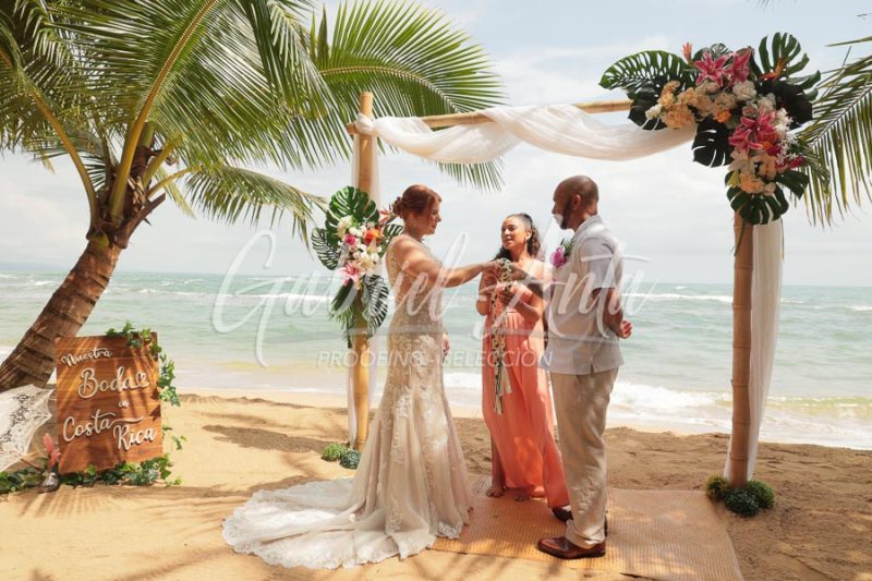 Elopement in Costa Rica - Punta Uva Beach, Puerto Viejo de Talamanca