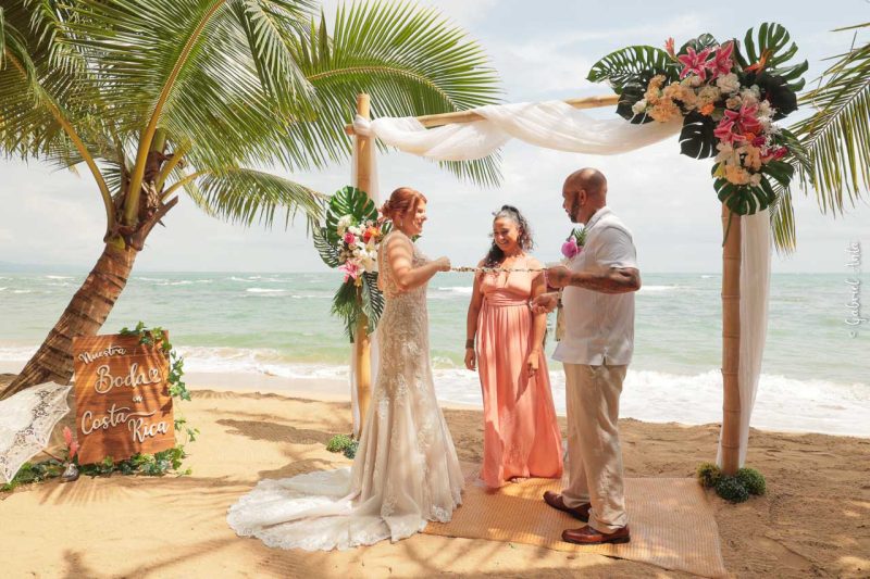 Elopement in Costa Rica - Punta Uva Beach, Puerto Viejo de Talamanca