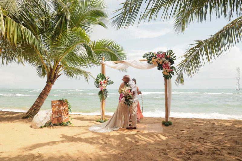 Elopement in Costa Rica - Punta Uva Beach, Puerto Viejo de Talamanca