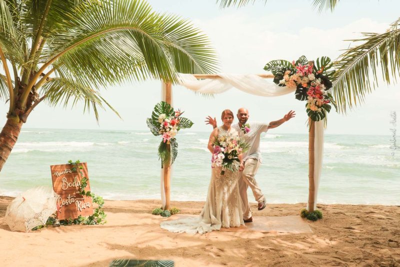Elopement in Costa Rica - Punta Uva Beach, Puerto Viejo de Talamanca