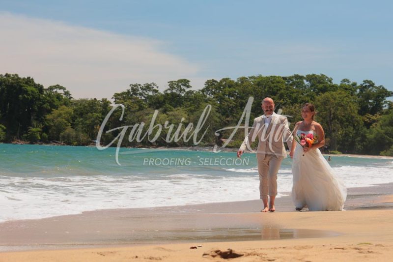 Elopement in Costa Rica - Punta Uva Beach, Puerto Viejo de Talamanca