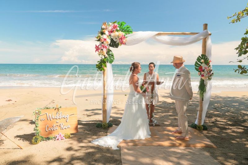 Elopement in Costa Rica - Punta Uva Beach, Puerto Viejo de Talamanca