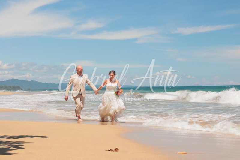 Elopement in Costa Rica - Punta Uva Beach, Puerto Viejo de Talamanca