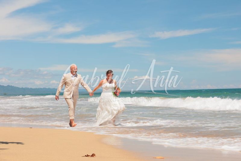Elopement in Costa Rica - Punta Uva Beach, Puerto Viejo de Talamanca