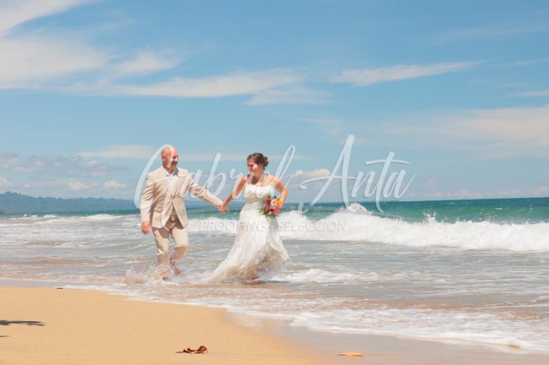 Elopement in Costa Rica - Punta Uva Beach, Puerto Viejo de Talamanca