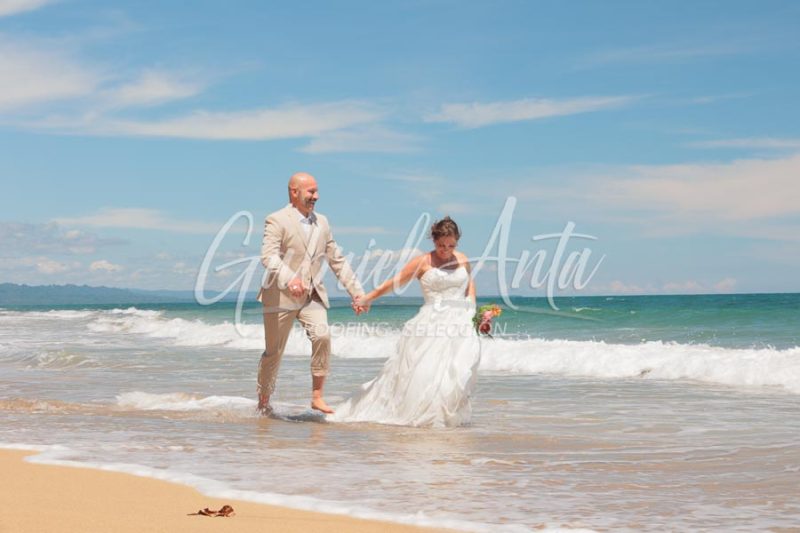 Elopement in Costa Rica - Punta Uva Beach, Puerto Viejo de Talamanca