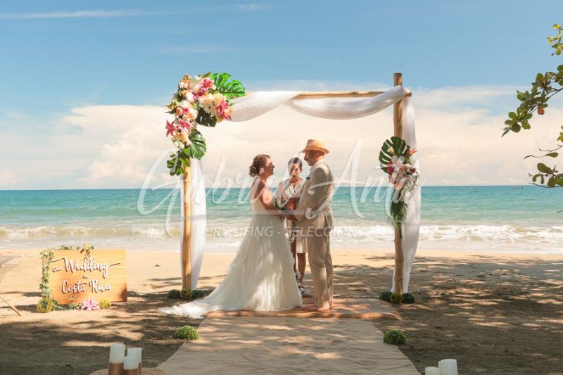 Elopement in Costa Rica - Punta Uva Beach, Puerto Viejo de Talamanca
