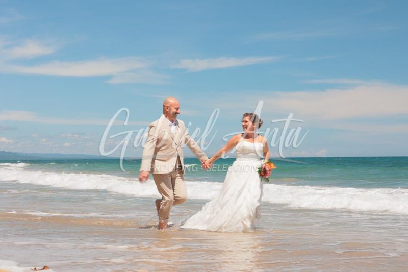 Elopement in Costa Rica - Punta Uva Beach, Puerto Viejo de Talamanca
