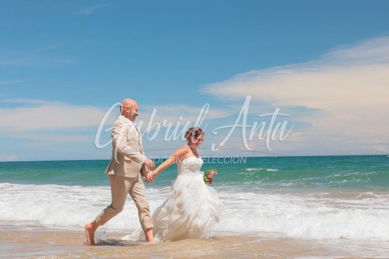 Elopement in Costa Rica - Punta Uva Beach, Puerto Viejo de Talamanca