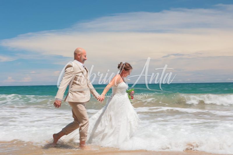 Elopement in Costa Rica - Punta Uva Beach, Puerto Viejo de Talamanca