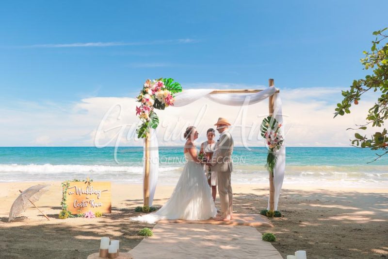 Elopement in Costa Rica - Punta Uva Beach, Puerto Viejo de Talamanca