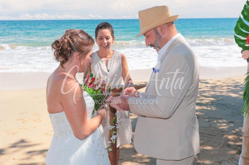 Elopement in Costa Rica - Punta Uva Beach, Puerto Viejo de Talamanca