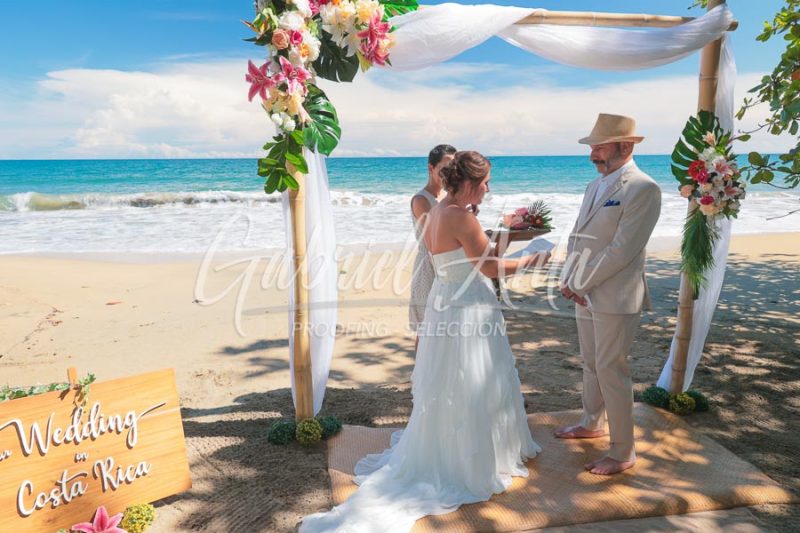 Elopement in Costa Rica - Punta Uva Beach, Puerto Viejo de Talamanca
