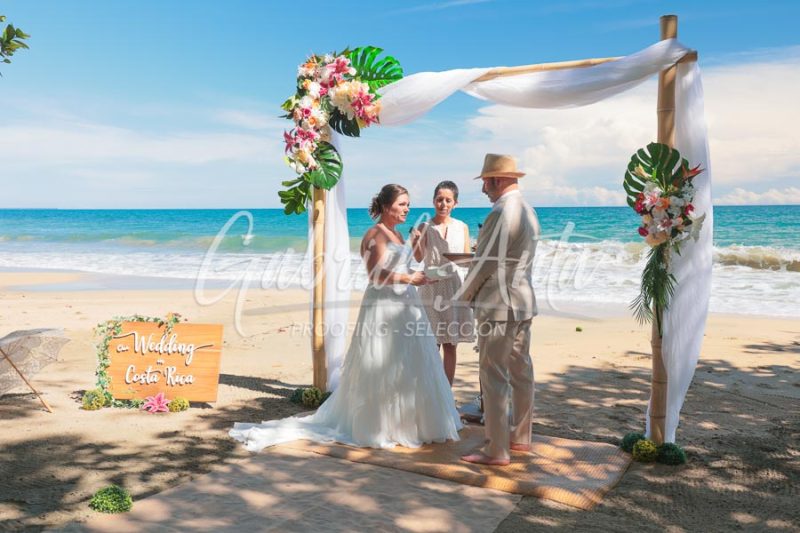 Elopement in Costa Rica - Punta Uva Beach, Puerto Viejo de Talamanca