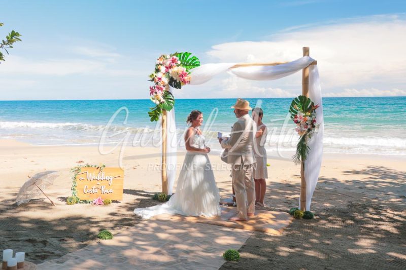 Elopement in Costa Rica - Punta Uva Beach, Puerto Viejo de Talamanca
