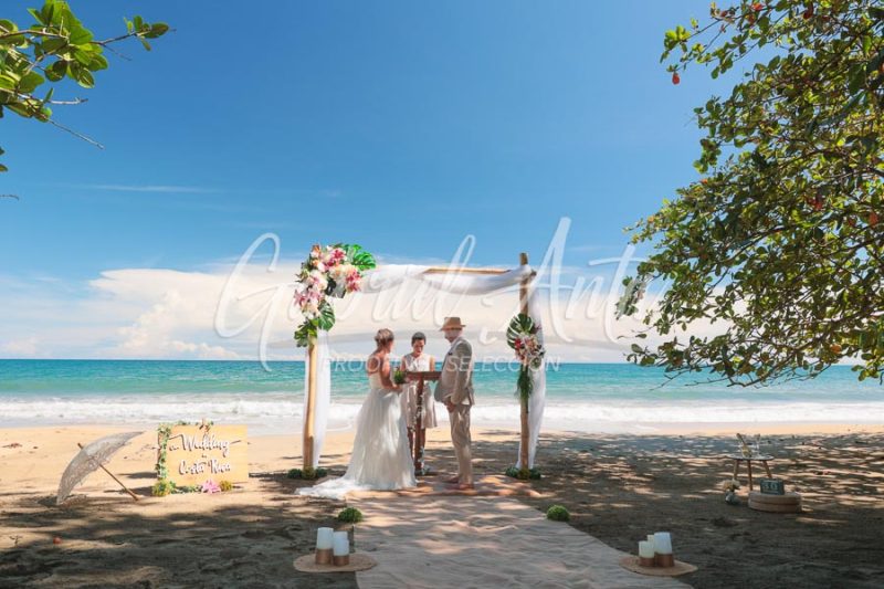 Elopement in Costa Rica - Punta Uva Beach, Puerto Viejo de Talamanca