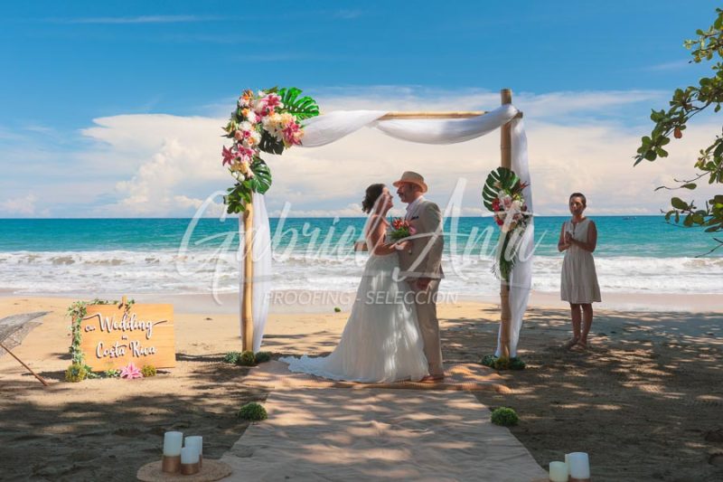 Elopement in Costa Rica - Punta Uva Beach, Puerto Viejo de Talamanca