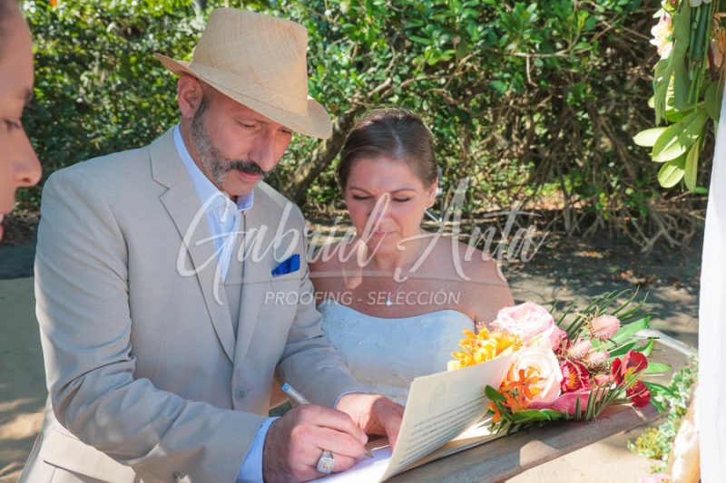 Elopement in Costa Rica - Punta Uva Beach, Puerto Viejo de Talamanca