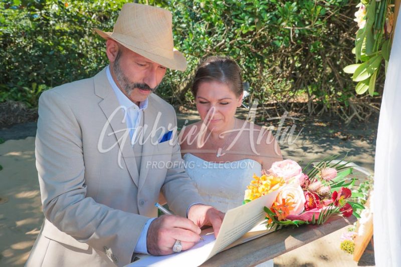 Elopement in Costa Rica - Punta Uva Beach, Puerto Viejo de Talamanca