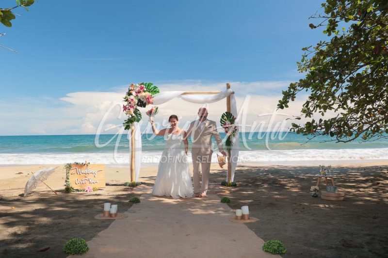 Elopement in Costa Rica - Punta Uva Beach, Puerto Viejo de Talamanca