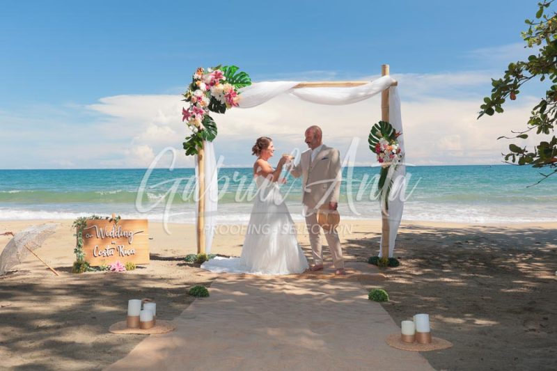 Elopement in Costa Rica - Punta Uva Beach, Puerto Viejo de Talamanca