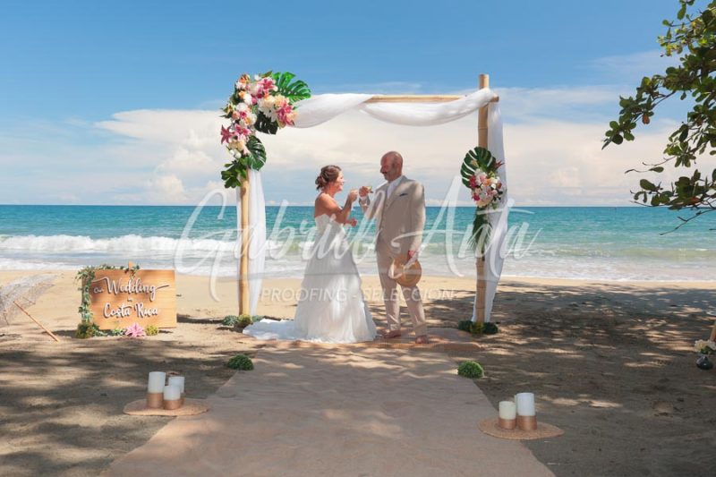Elopement in Costa Rica - Punta Uva Beach, Puerto Viejo de Talamanca