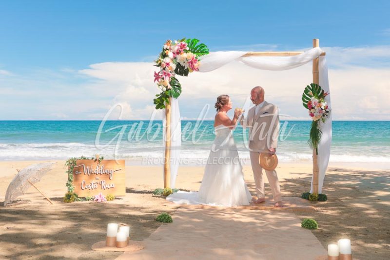 Elopement in Costa Rica - Punta Uva Beach, Puerto Viejo de Talamanca