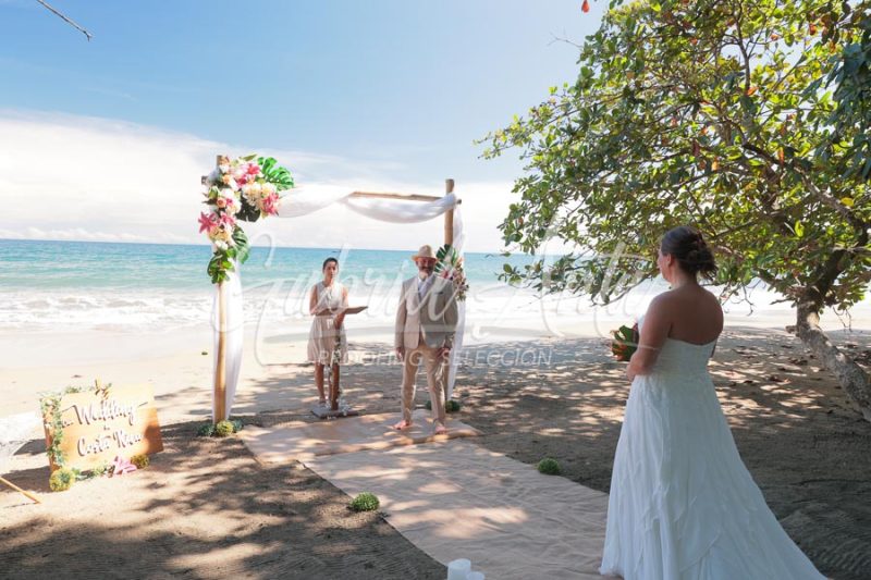 Elopement in Costa Rica - Punta Uva Beach, Puerto Viejo de Talamanca