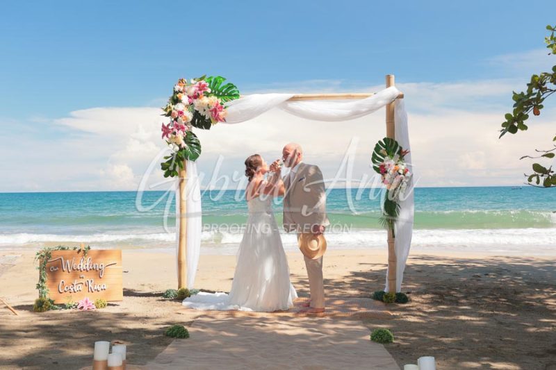 Elopement in Costa Rica - Punta Uva Beach, Puerto Viejo de Talamanca