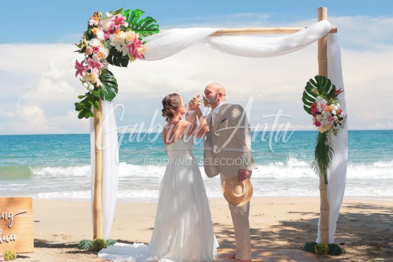 Elopement in Costa Rica - Punta Uva Beach, Puerto Viejo de Talamanca