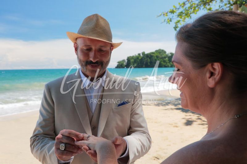 Elopement in Costa Rica - Punta Uva Beach, Puerto Viejo de Talamanca