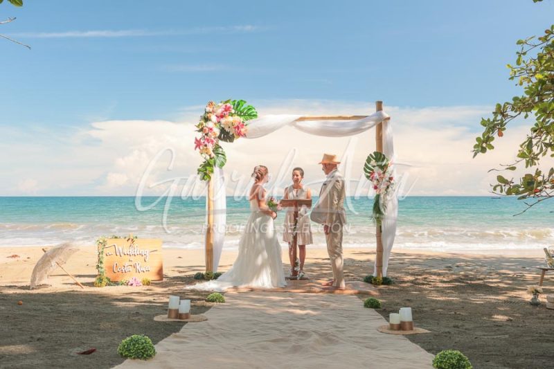 Elopement in Costa Rica - Punta Uva Beach, Puerto Viejo de Talamanca