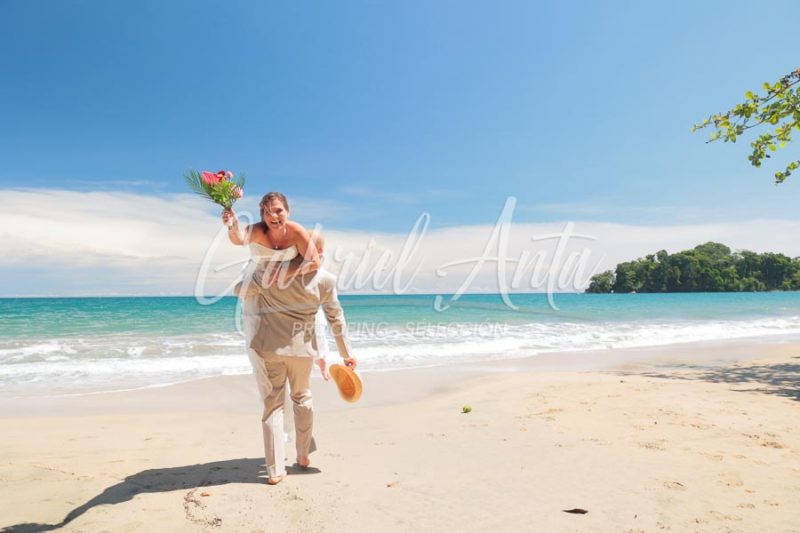 Elopement in Costa Rica - Punta Uva Beach, Puerto Viejo de Talamanca