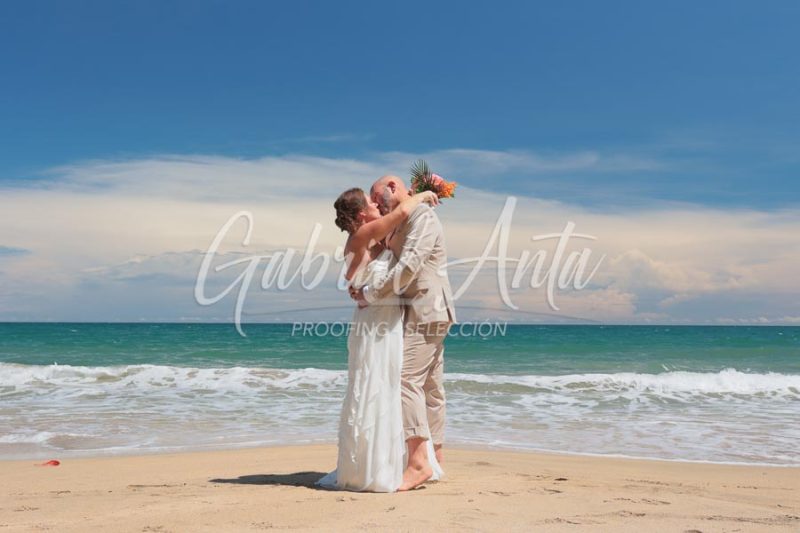 Elopement in Costa Rica - Punta Uva Beach, Puerto Viejo de Talamanca
