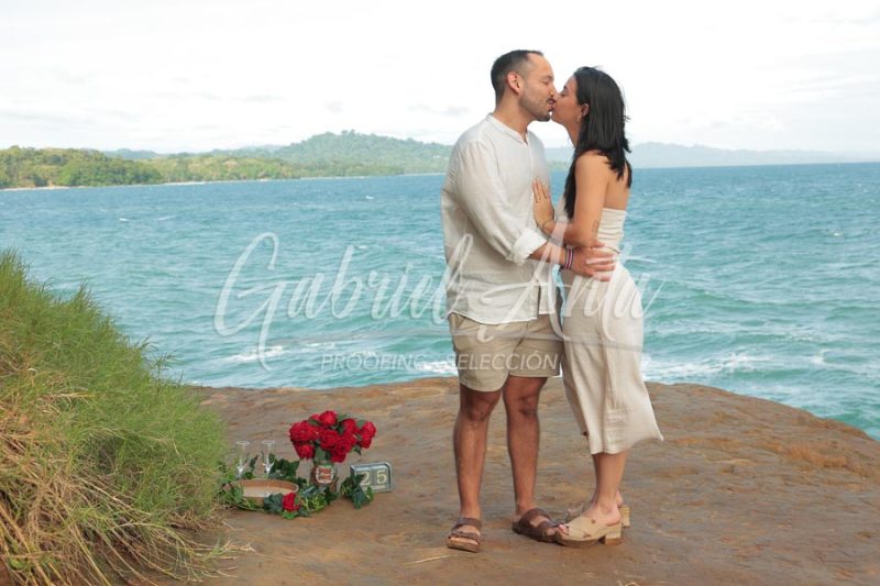 Propuesta de Matrimonio en Puerto Viejo - Playa Punta Uva - Costa Rica